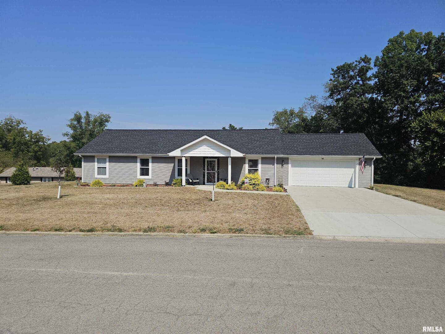 6 BROOKHAVEN Drive, Mt Vernon, IL