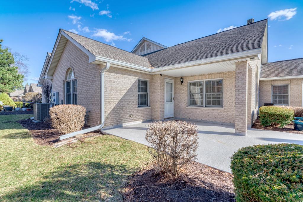833 HAVENSHIRE Road #833, Naperville, IL