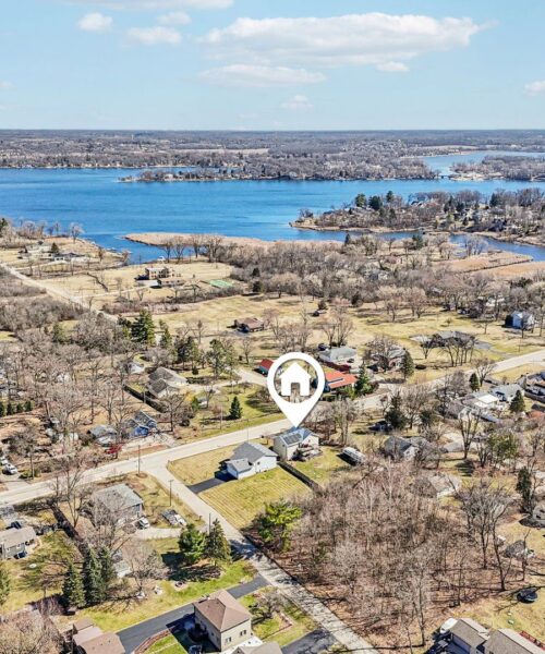 43144 N Lake Avenue, Antioch, IL