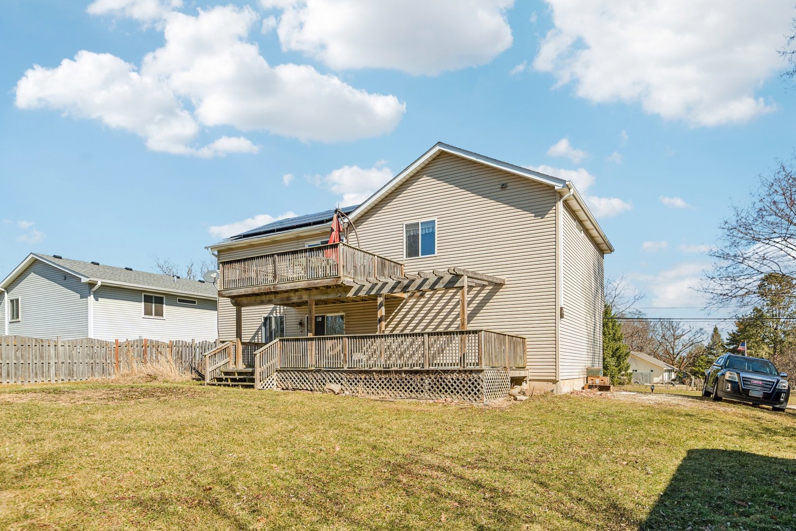 43144 N Lake Avenue, Antioch, IL