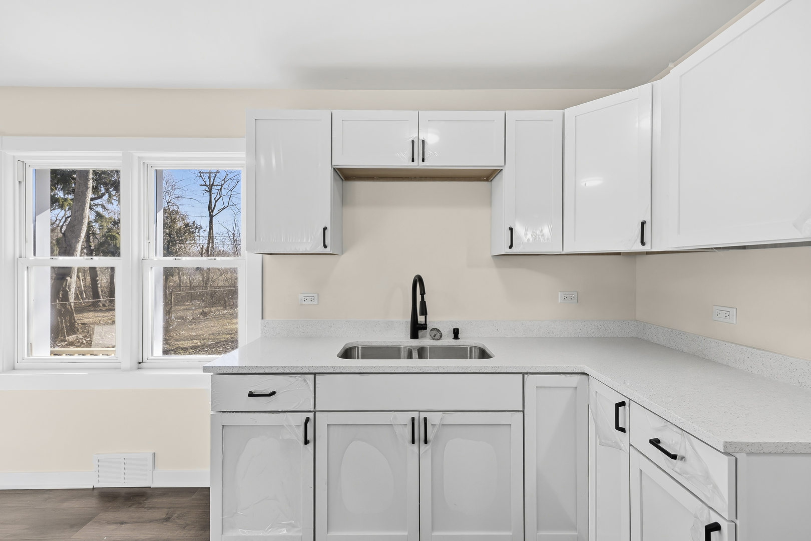 330 HICKORY Street, Chicago Heights, IL