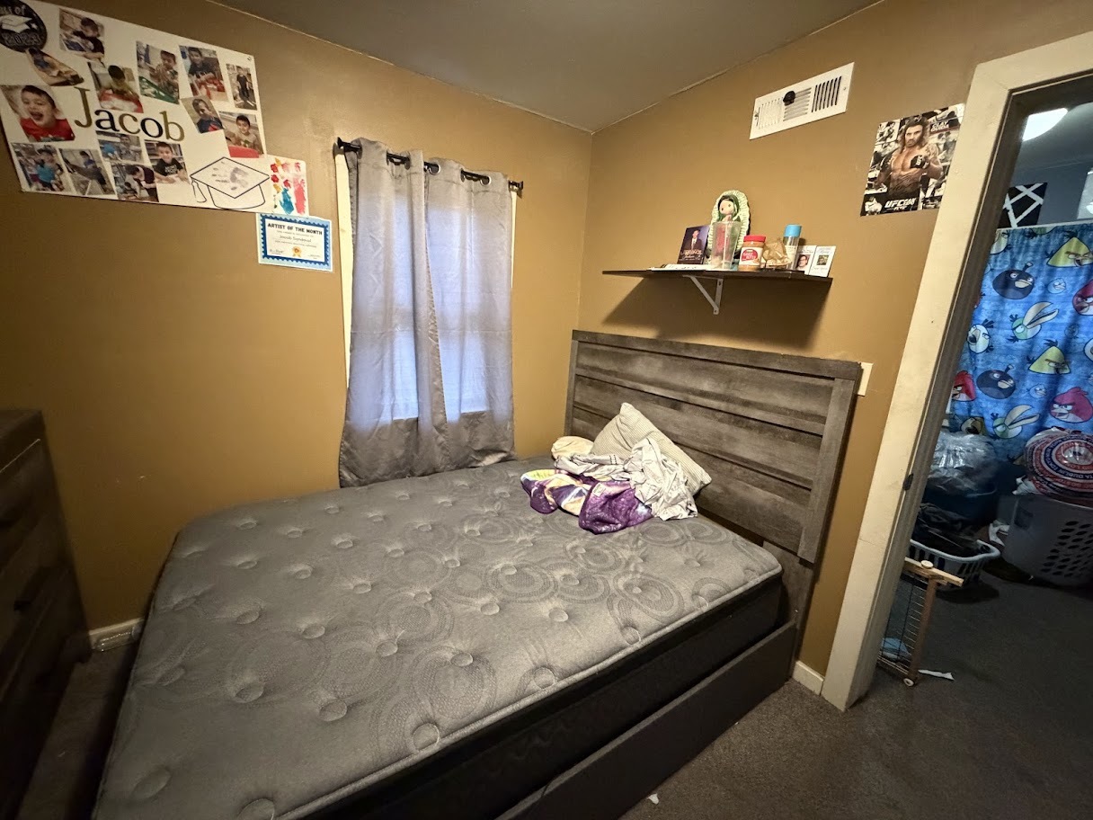 322 Bellevue Drive, Round Lake Park, IL