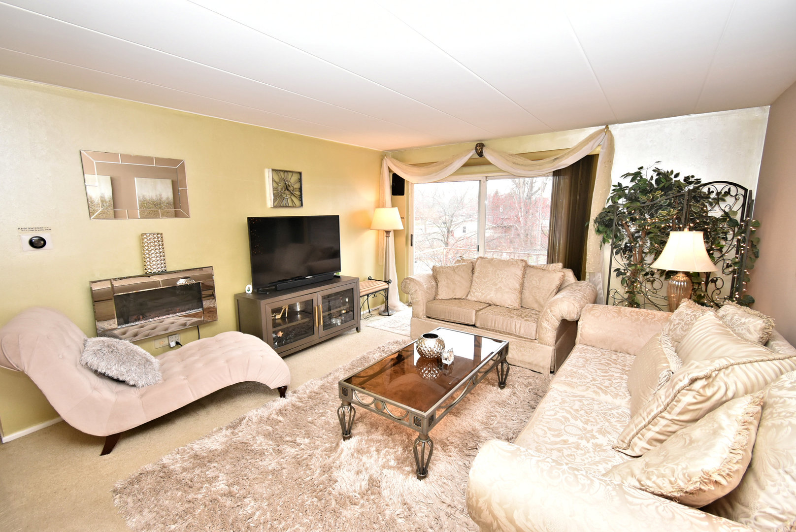 18855 Burnham Avenue #234, Lansing, IL