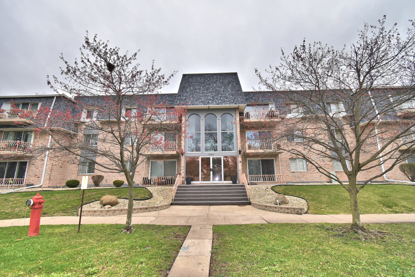 18855 Burnham Avenue #234, Lansing, IL