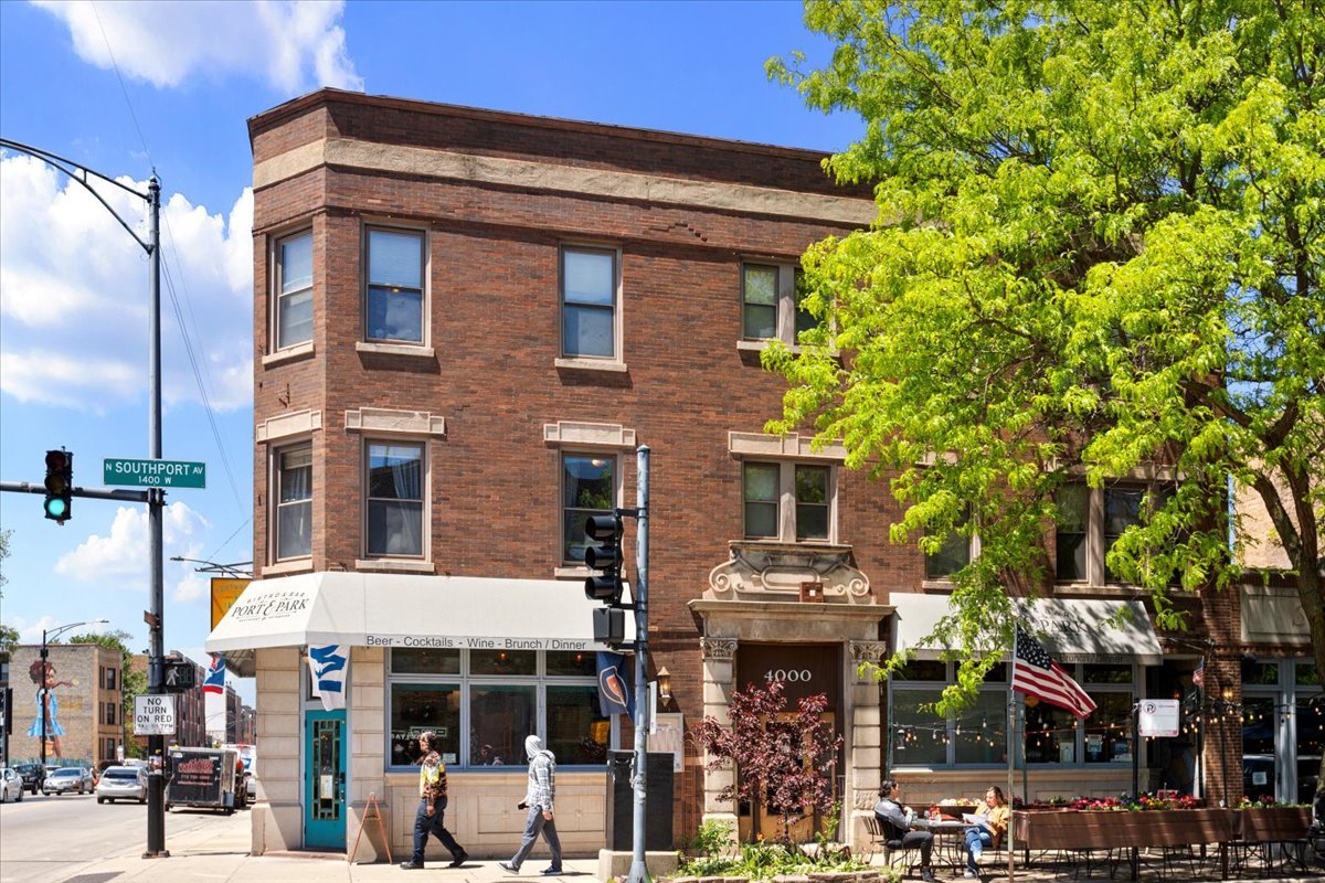 4002 N Southport Avenue #3, Chicago, IL