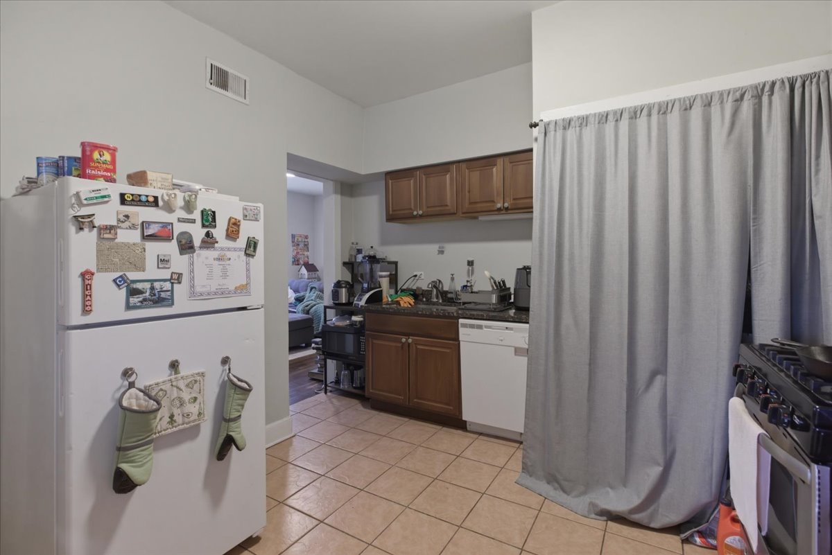 4002 N Southport Avenue #3, Chicago, IL