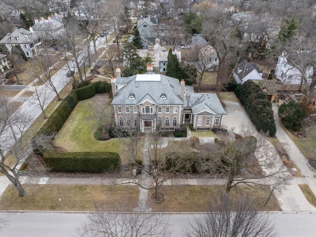 338 Kenilworth Avenue, Kenilworth, IL