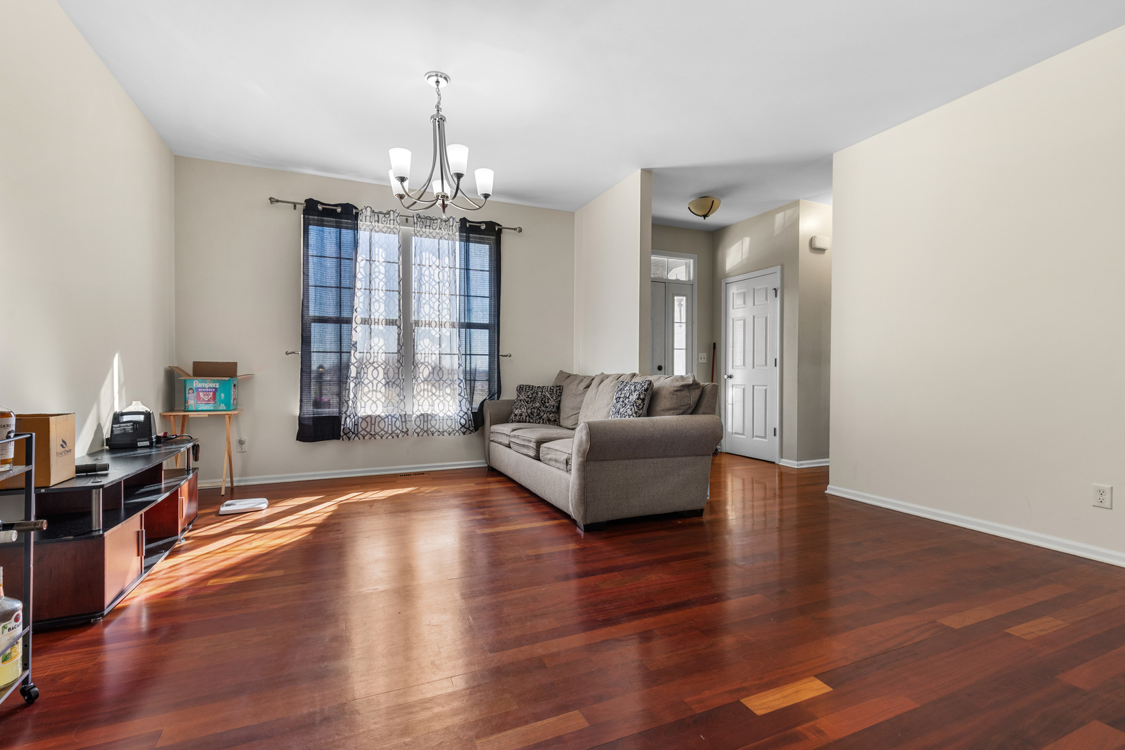 302 Cress Creek Trail, Poplar Grove, IL