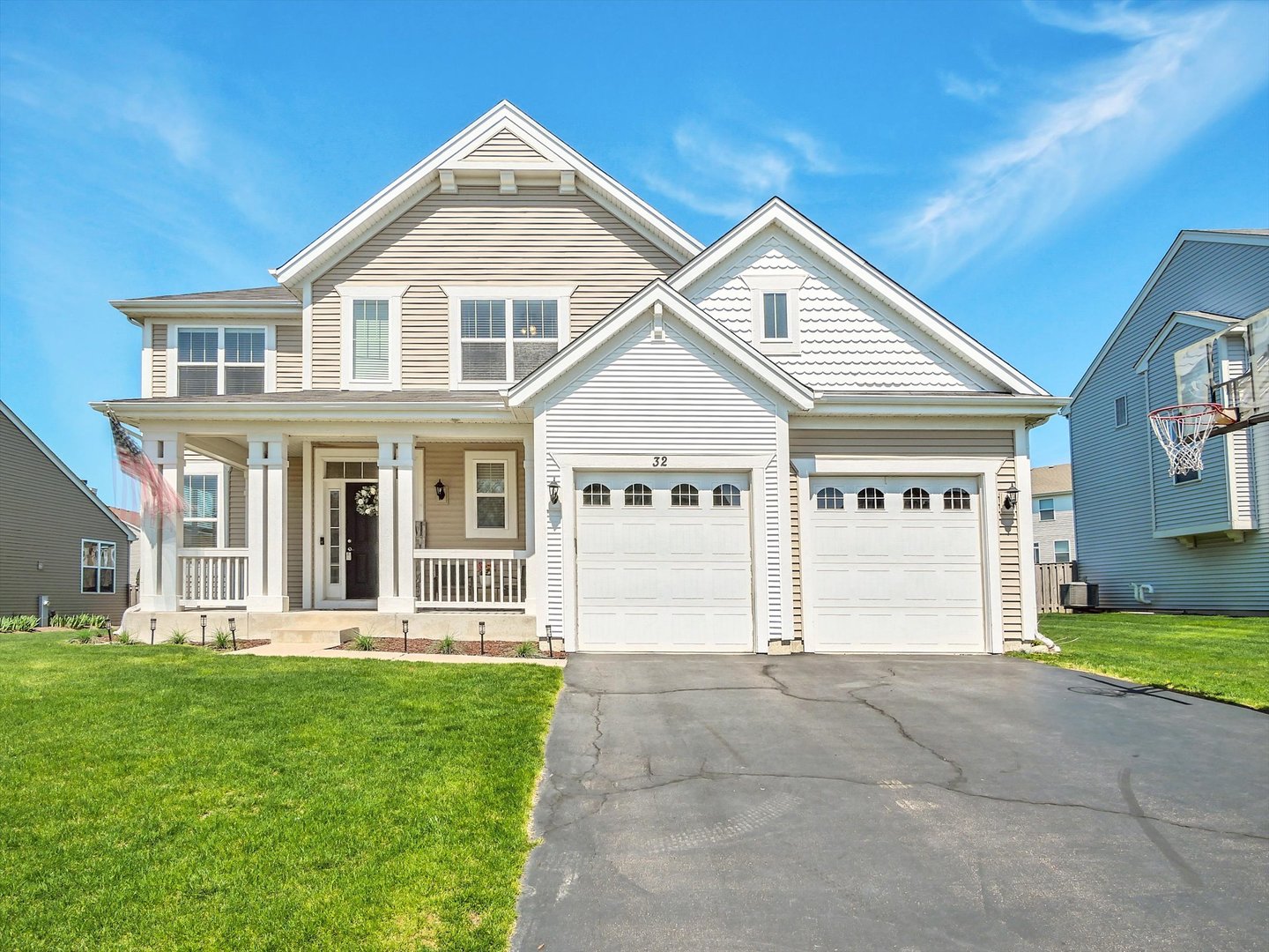 32 Catamaran Circle, Pingree Grove, IL