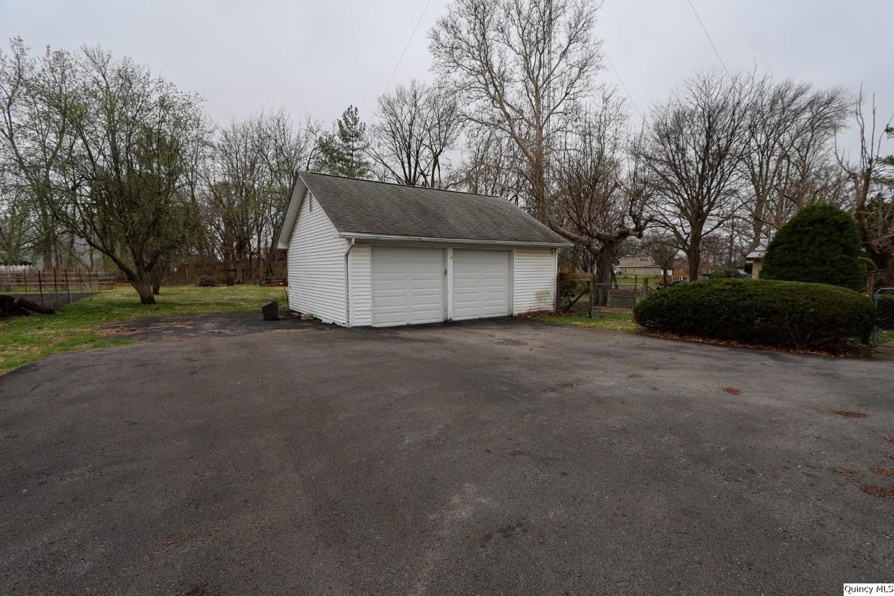 1234 Hamann Lane, Quincy, IL