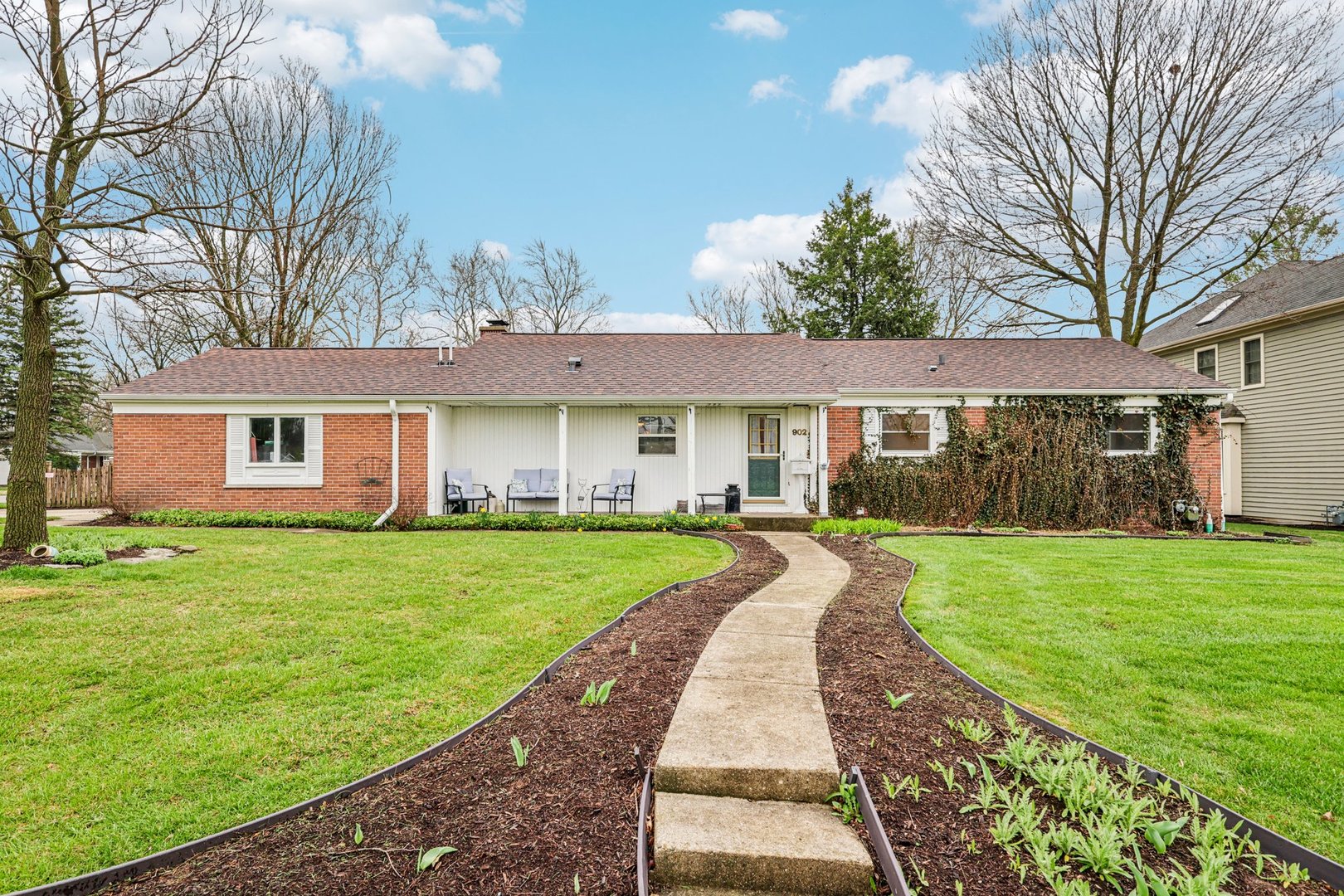 902 Arbor Court, Wheaton, IL