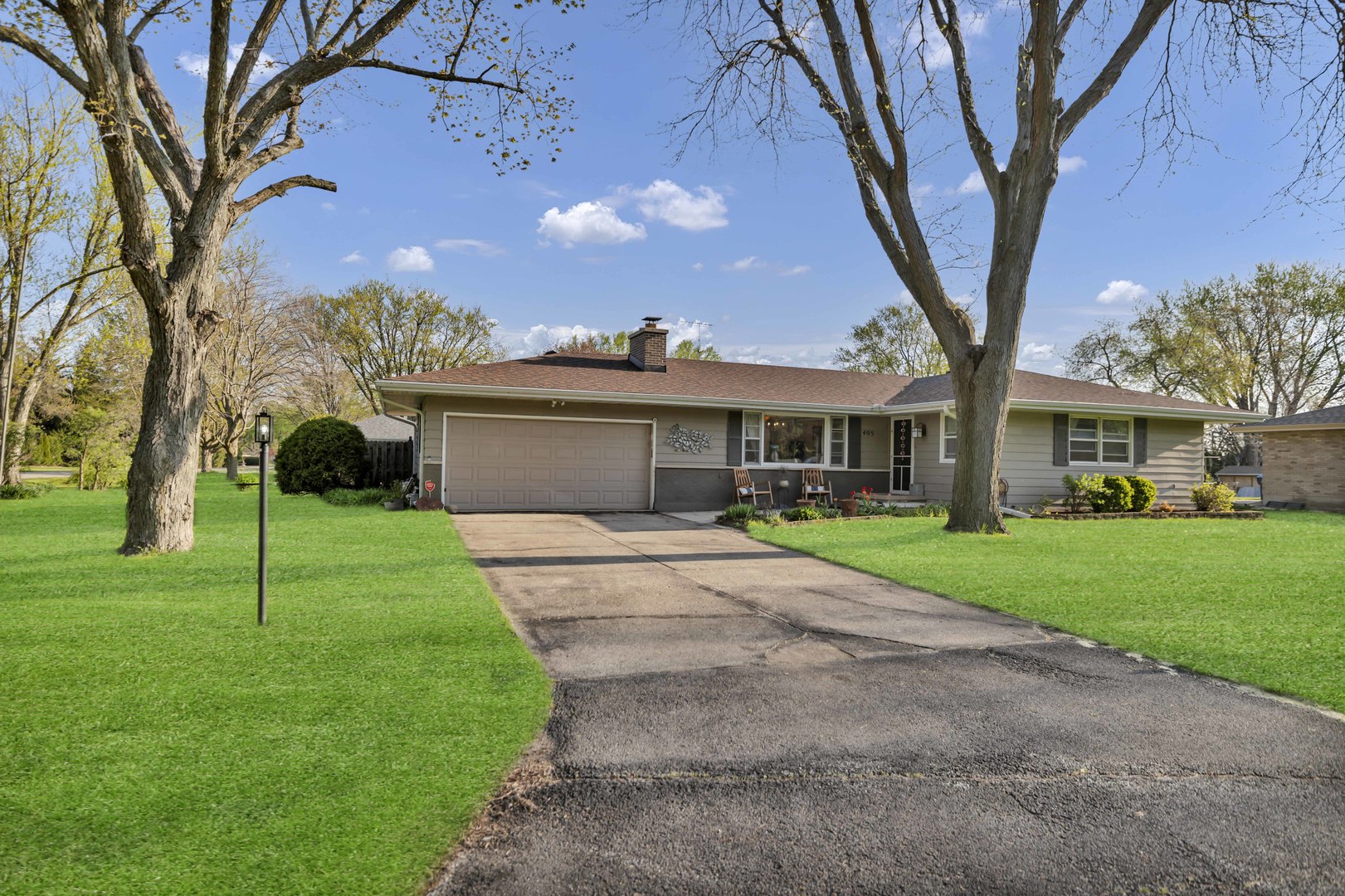 405 Thomas Drive, Sycamore, IL