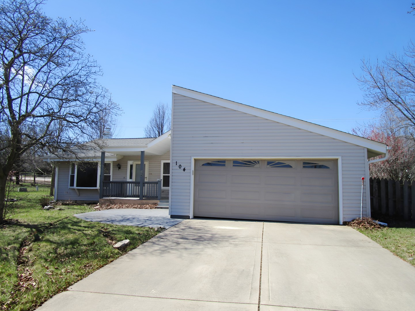 104 Oxford Place, Bloomingdale, IL