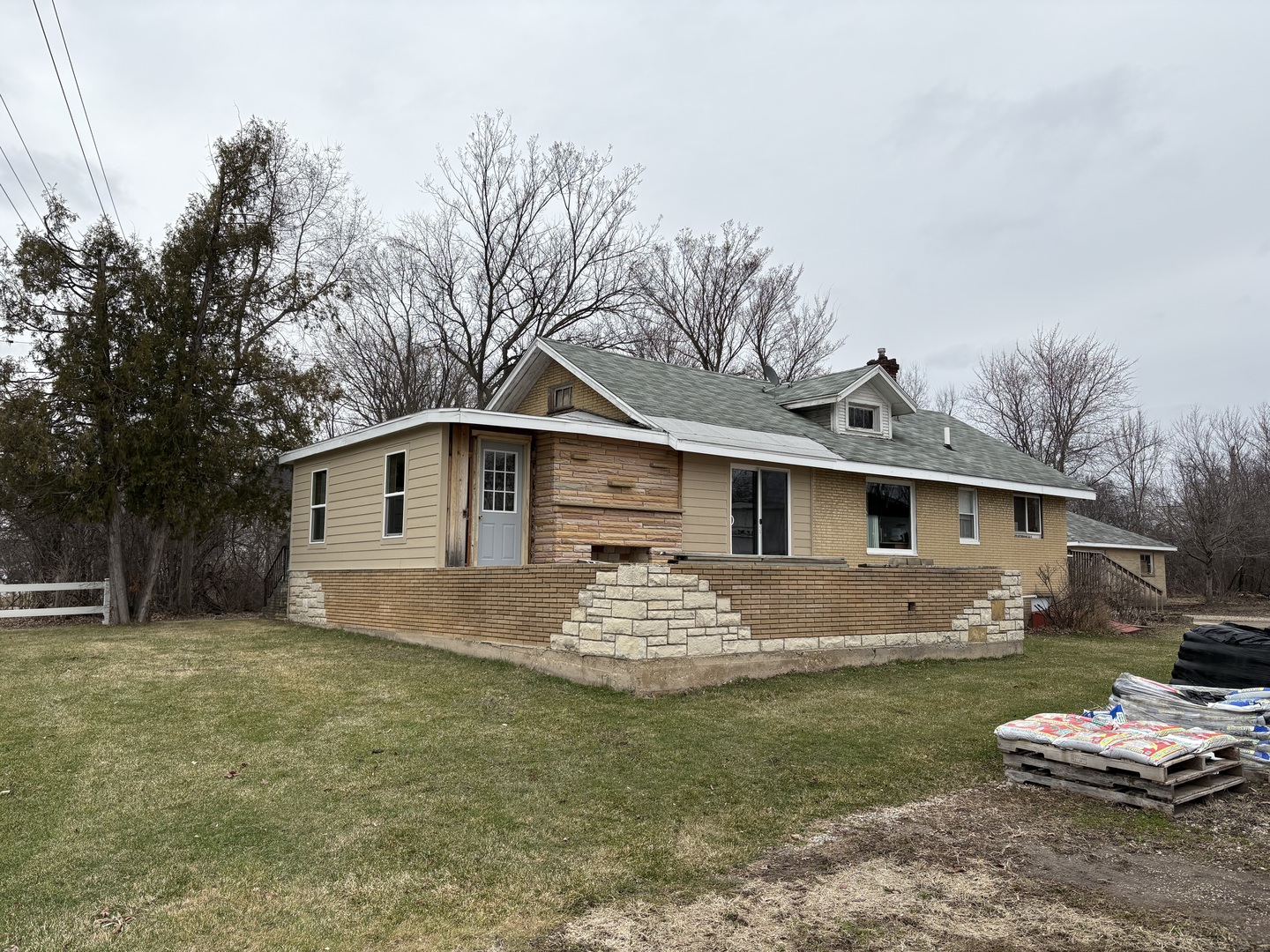 1031 IL Route 173 Highway, Antioch, IL