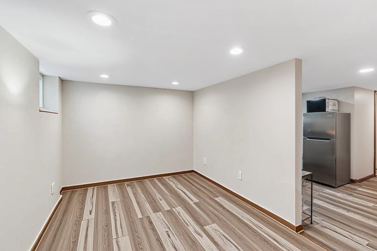 1301 W Nelson Street #G, Chicago, IL