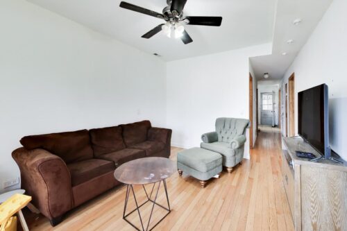 3324 N Kostner Avenue, Chicago, IL