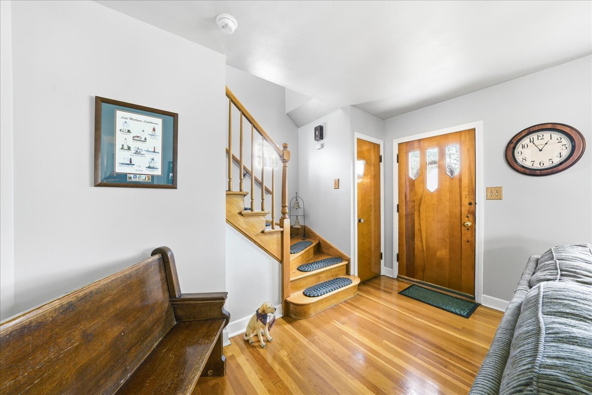 912 Hull Avenue, Westchester, IL