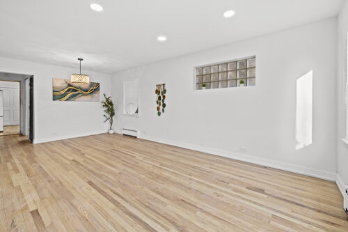 7508 W Devon Avenue, Chicago, IL