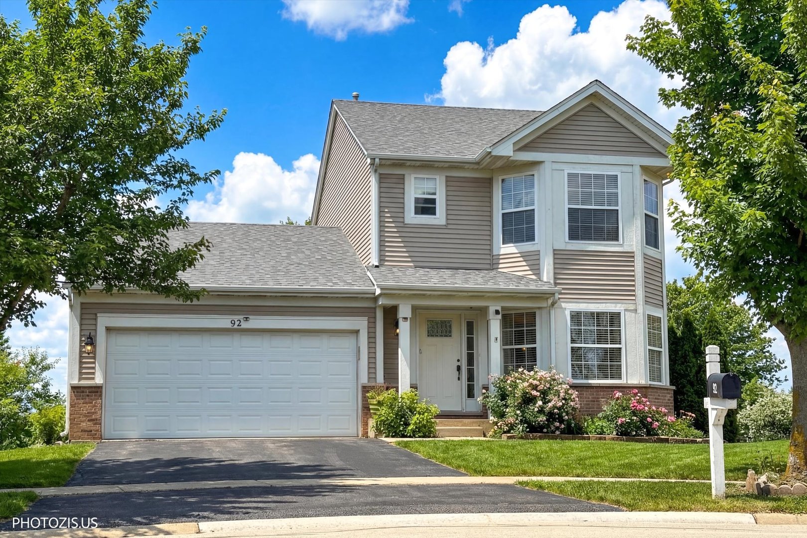 92 Kenilworth Court, Romeoville, IL