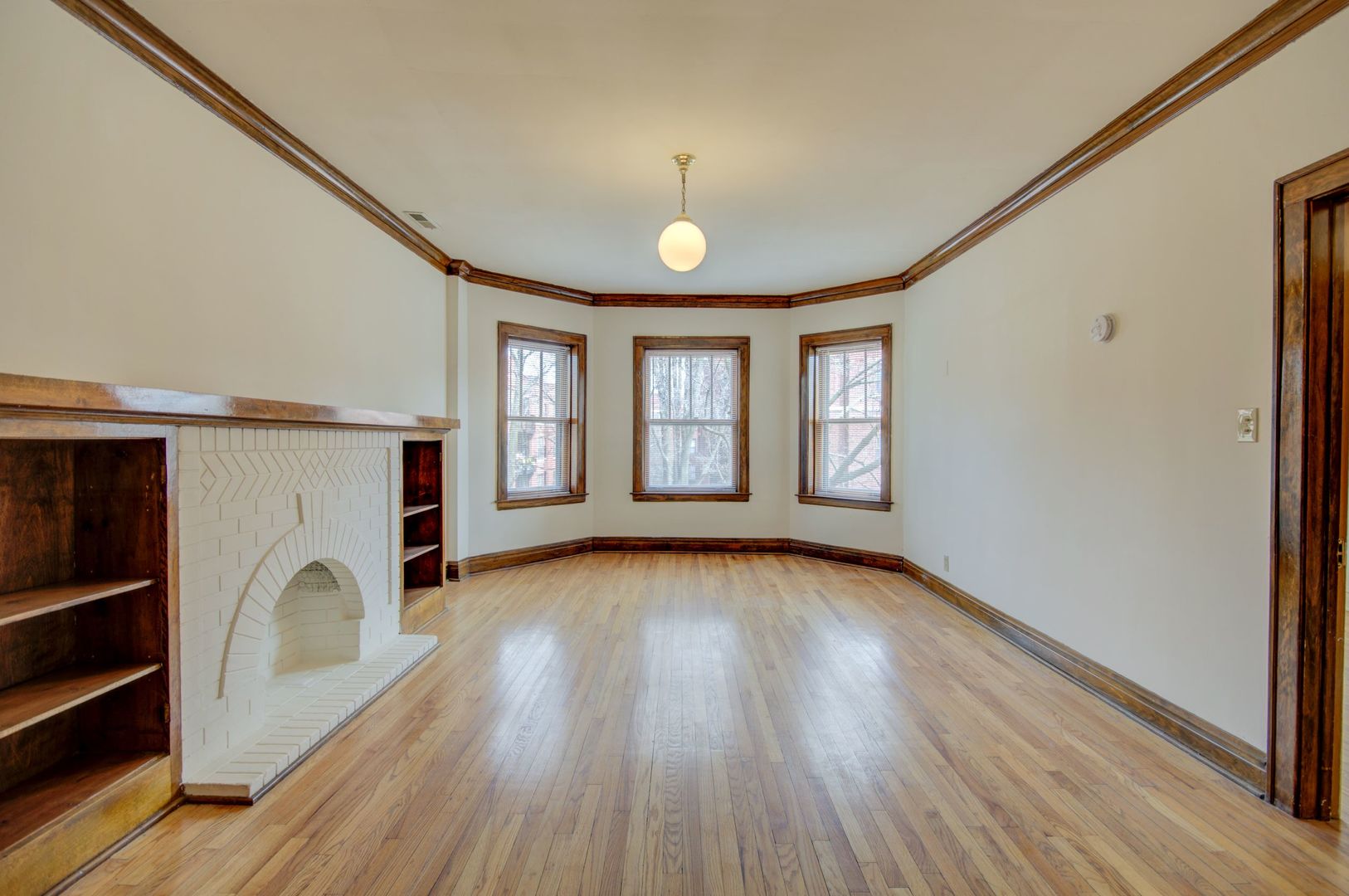 2704 N Mildred Avenue #2F, Chicago, IL