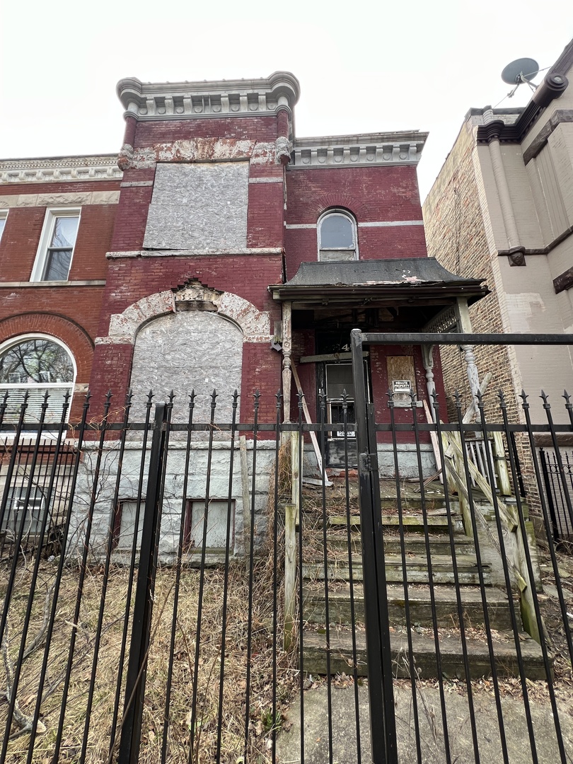 3345 W Monroe Street, Chicago, IL