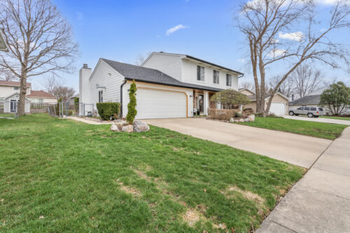 340 Stonehurst Lane, Roselle, IL