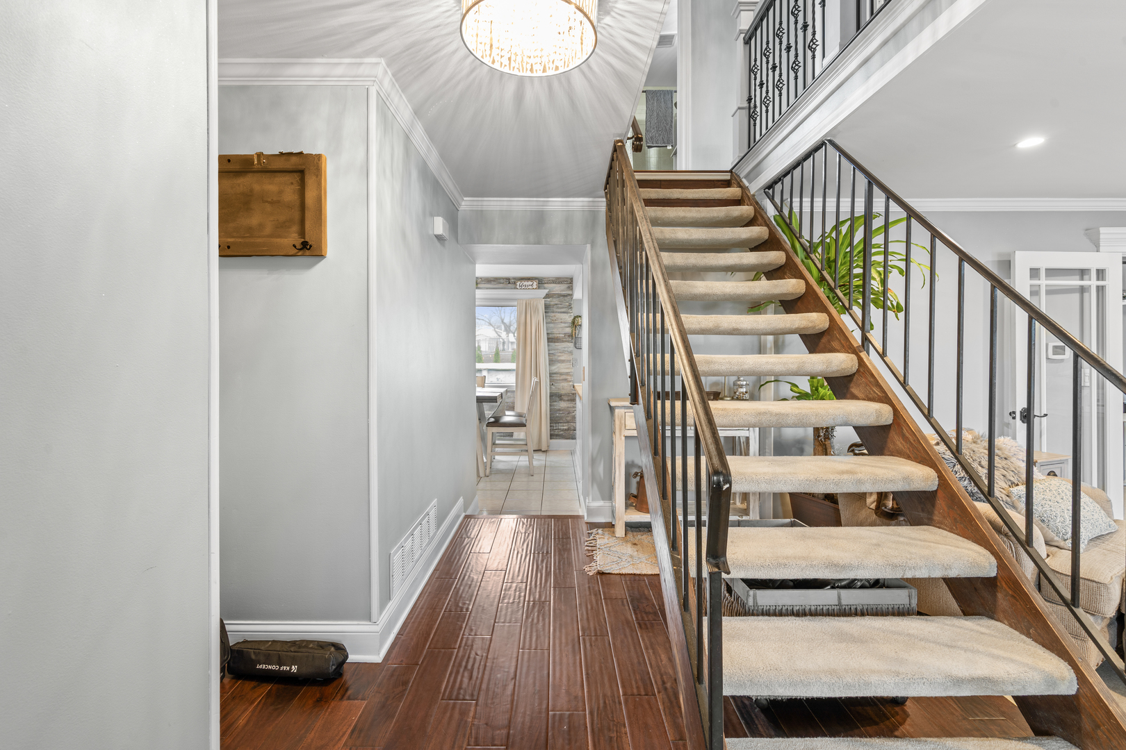 340 Stonehurst Lane, Roselle, IL