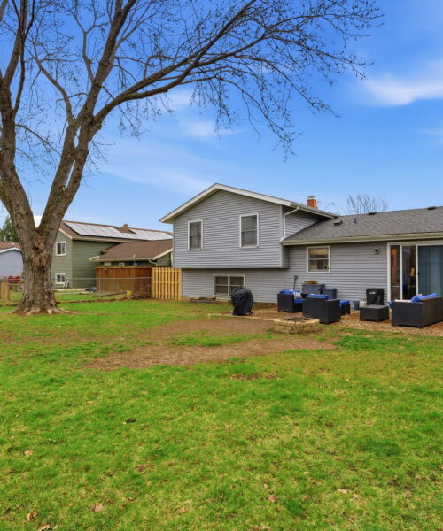 3706 W Bradley Court, McHenry, IL