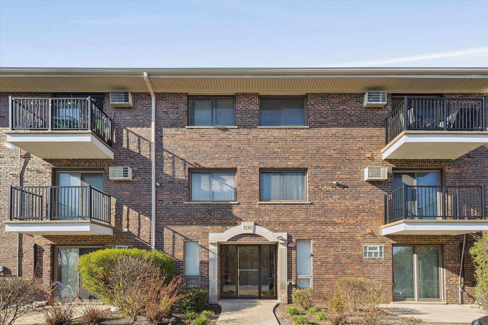 1240 S LORRAINE Road #3B, Wheaton, IL