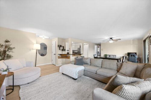 1240 S LORRAINE Road #3B, Wheaton, IL