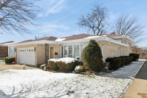 4738 N Potawatomie Avenue, Chicago, IL