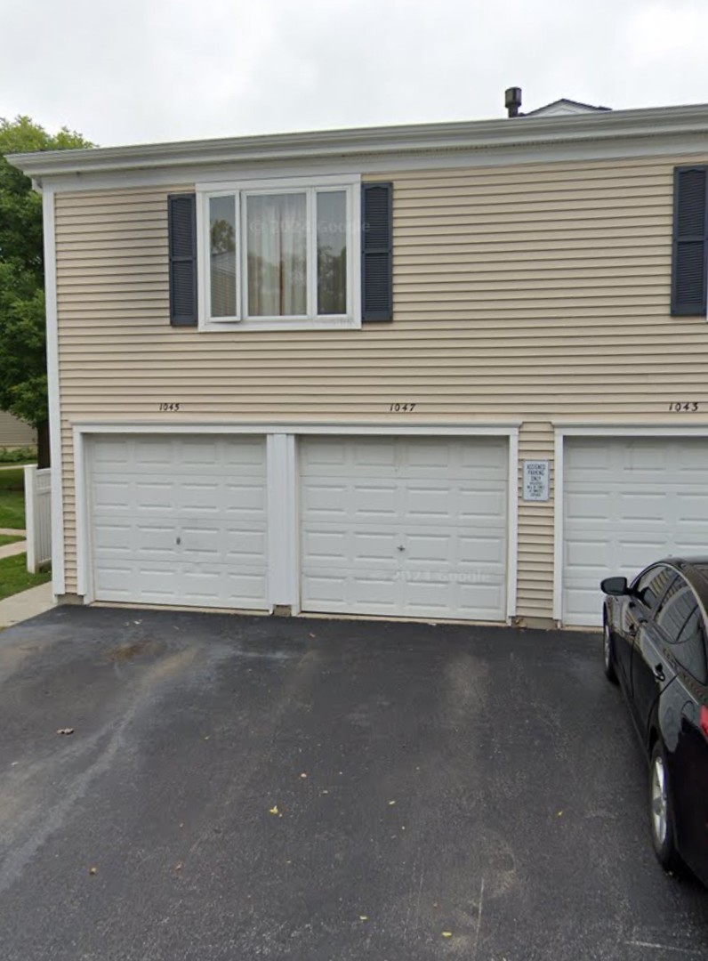 1085 Cove Drive, Prospect Heights, IL