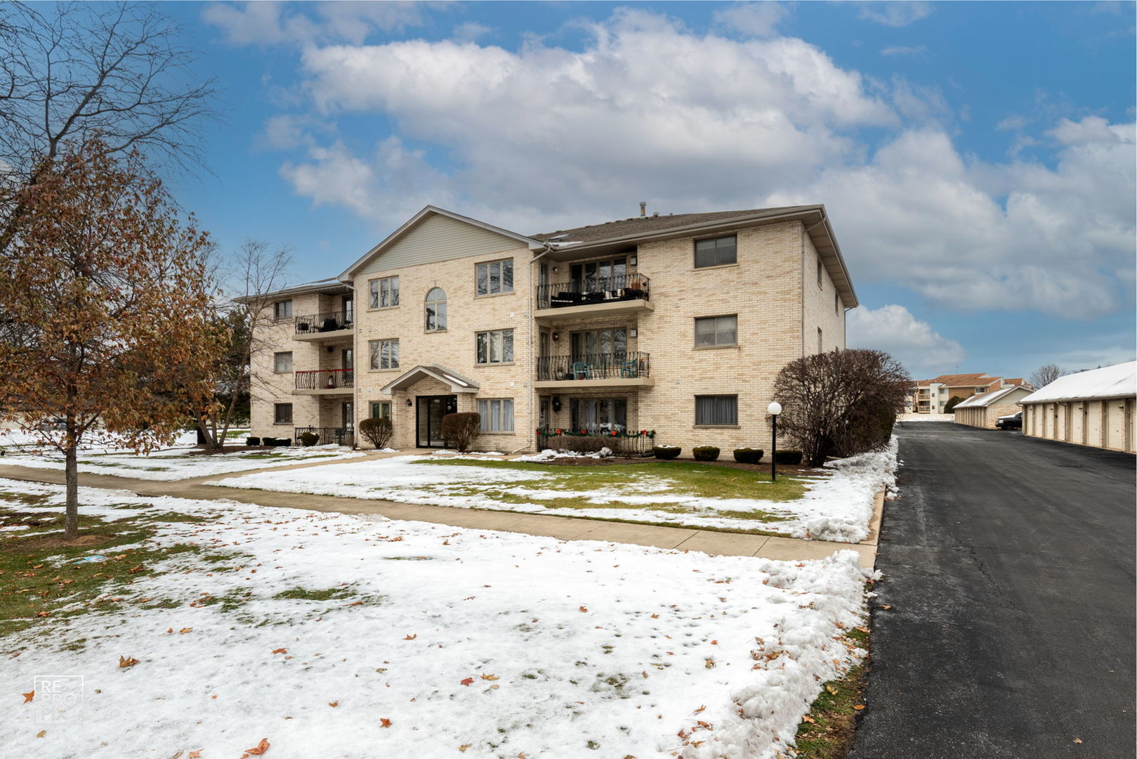 6640 183rd Street #3B, Tinley Park, IL