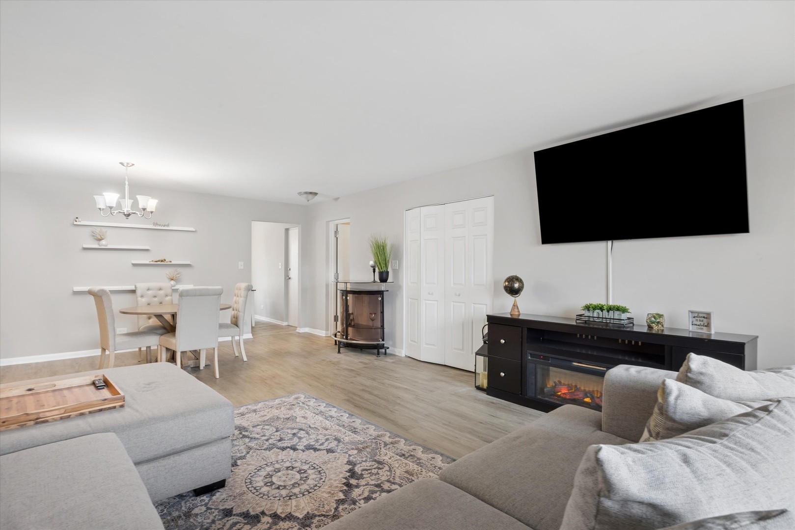 10344 S Pulaski Road #304, Oak Lawn, IL