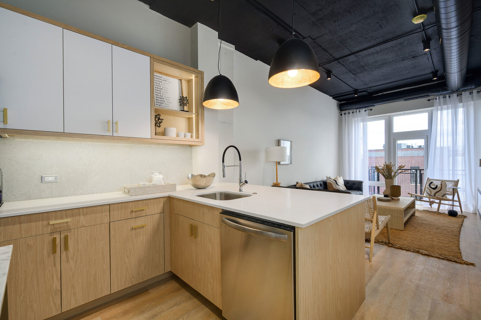 2725 Thatcher Avenue #404, River Grove, IL