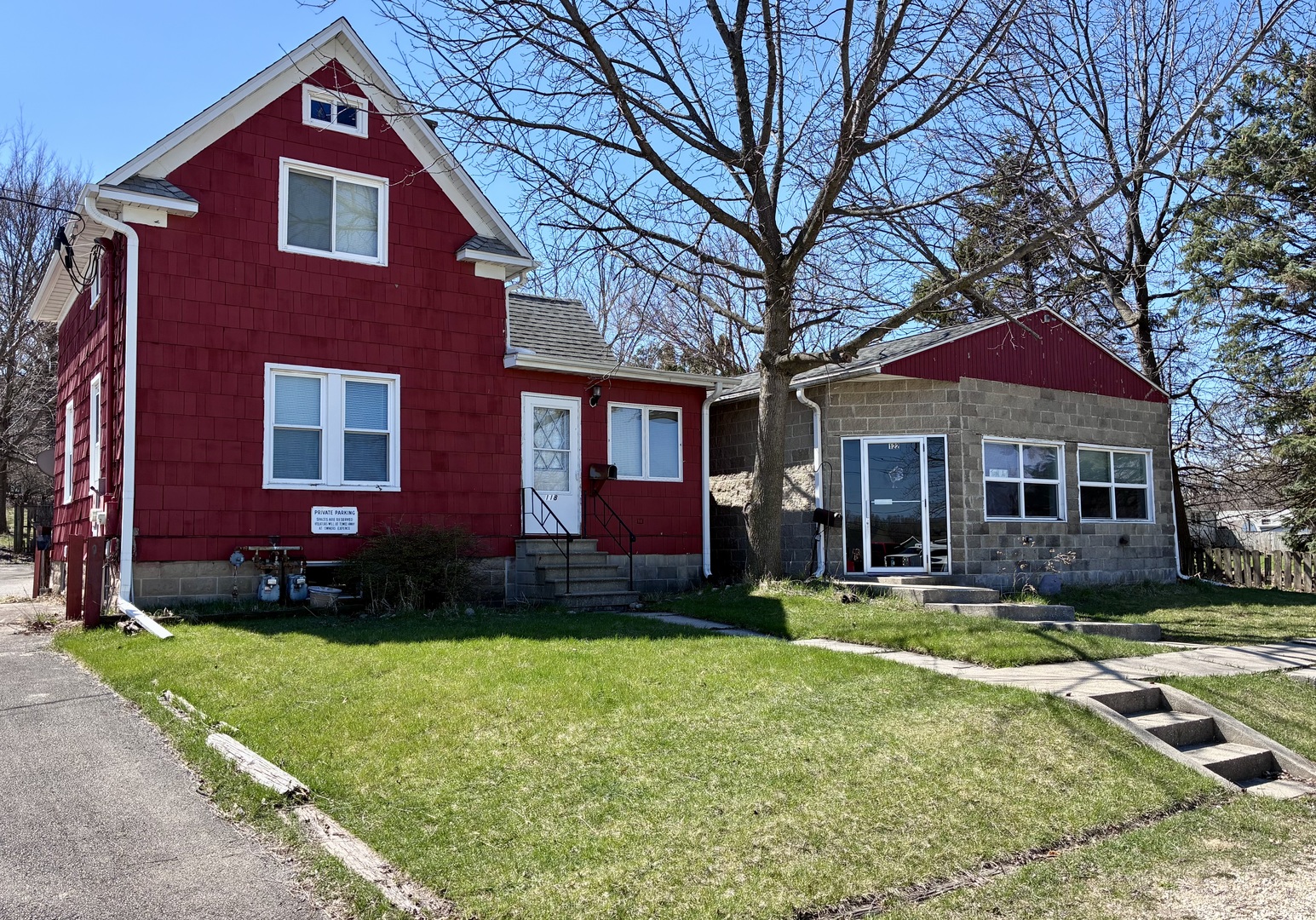 122 W Page Street, Sycamore, IL