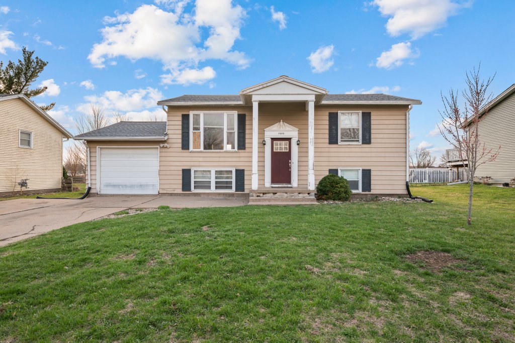 1500 9th Street, Clinton, IA