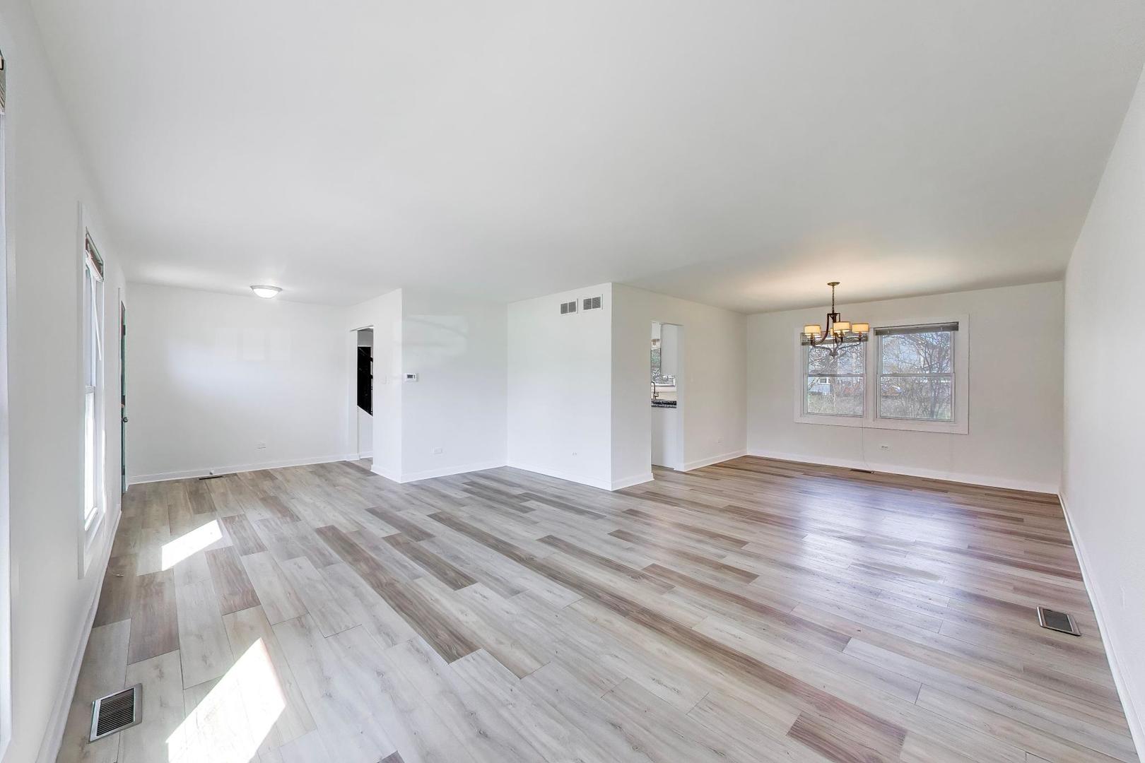 1820 Bolson Drive, Downers Grove, IL