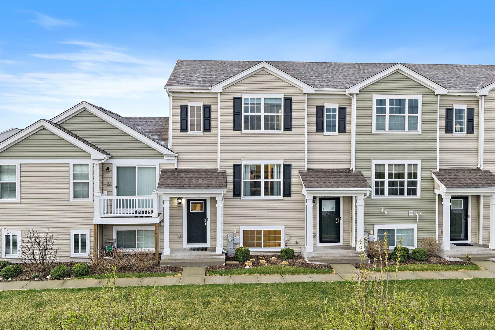 2563 Bella Drive, Pingree Grove, IL