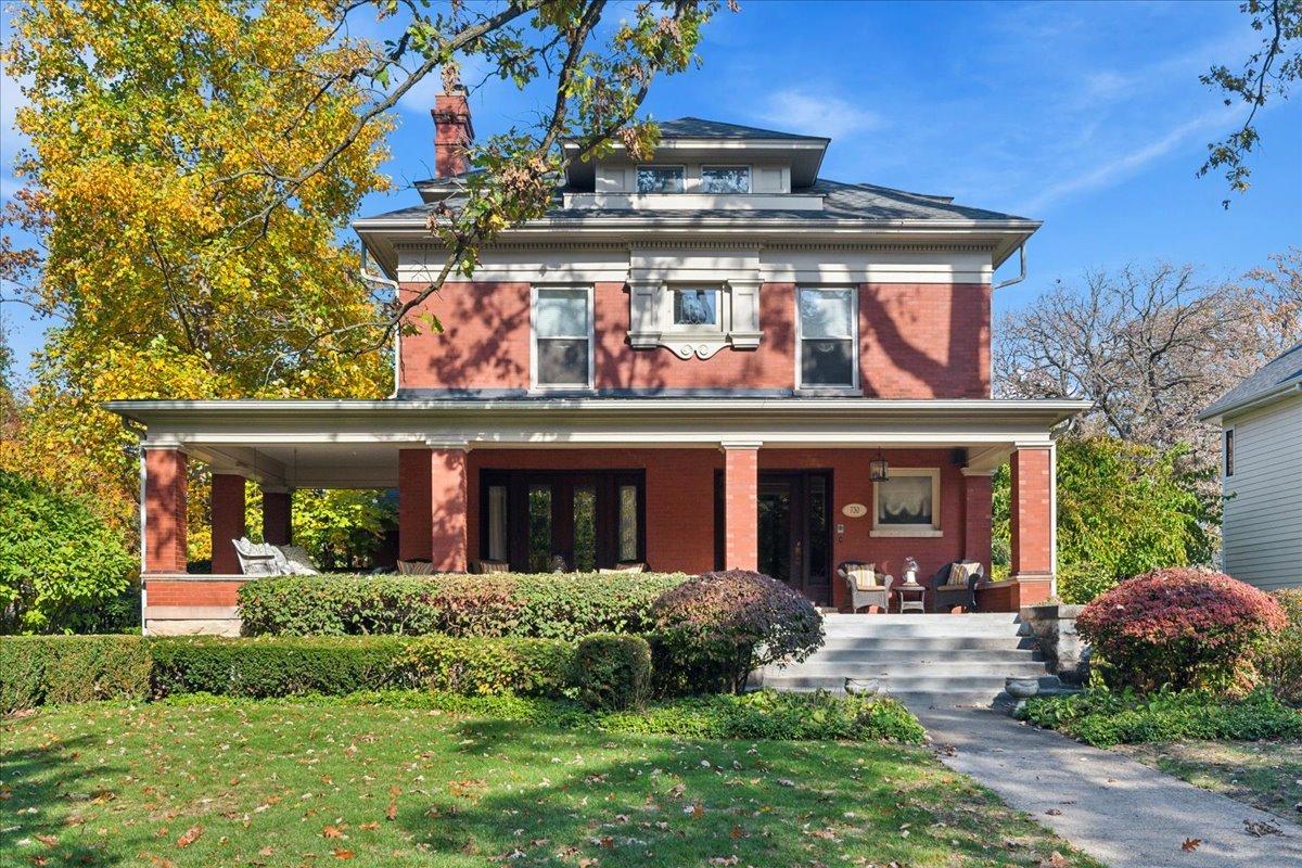 730 Lake Avenue, Wilmette, IL