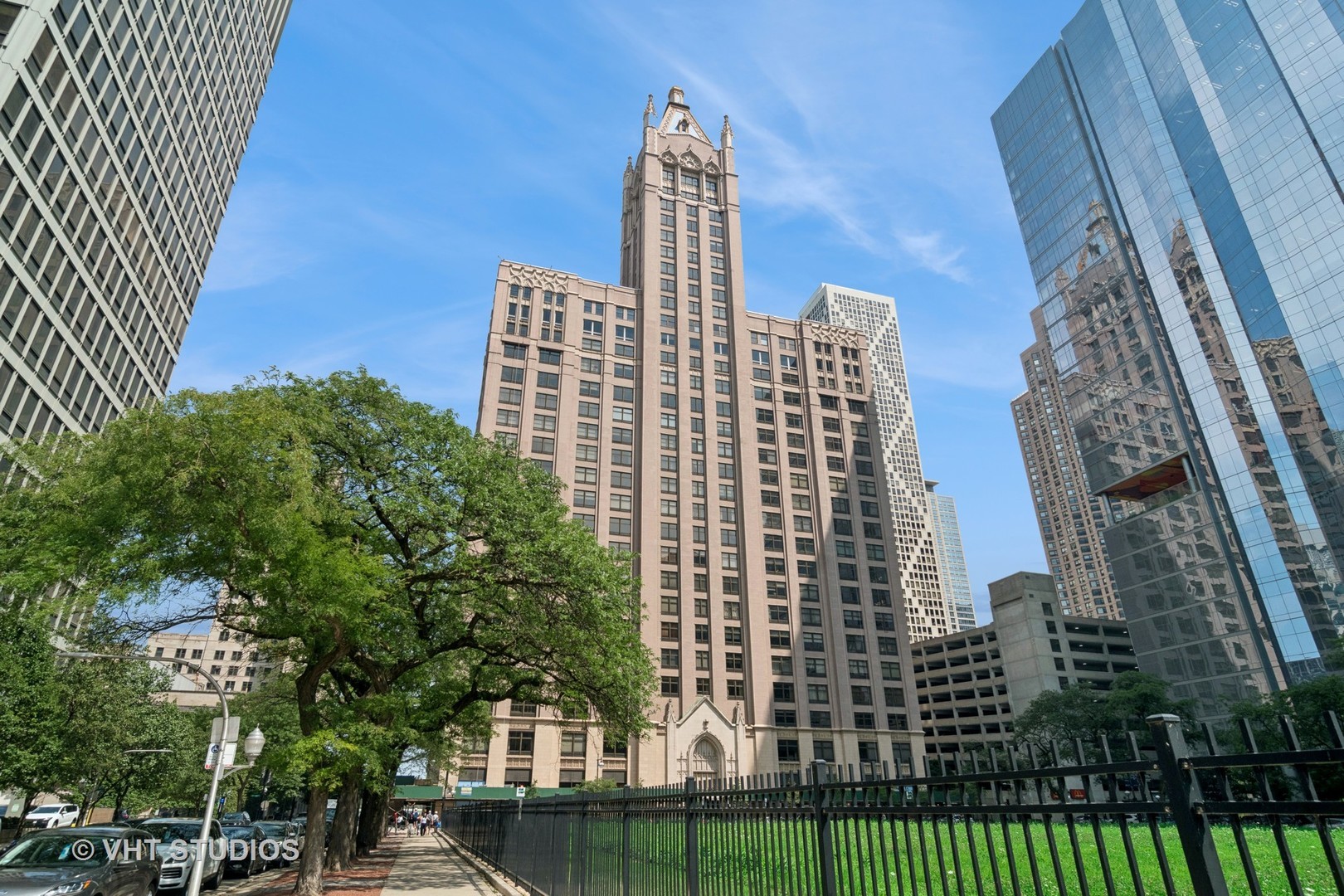 680 N Lake Shore Drive #916, Chicago, IL