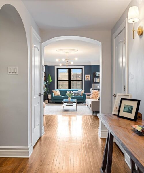 433 W Briar Place #6B, Chicago, IL