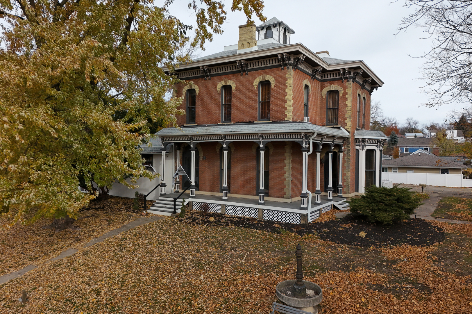 402 W Lincolnway Road, Morrison, IL