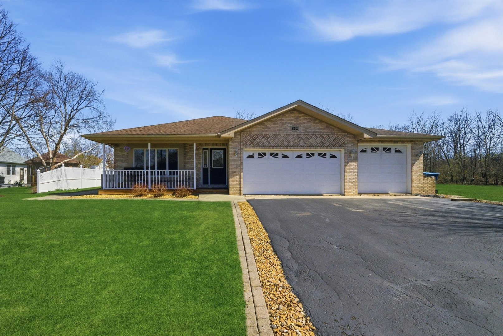 1549 Wayne Drive, Crete, IL