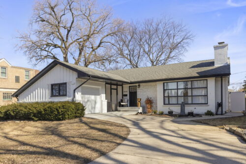 9525 Parkside Avenue, Oak Lawn, IL