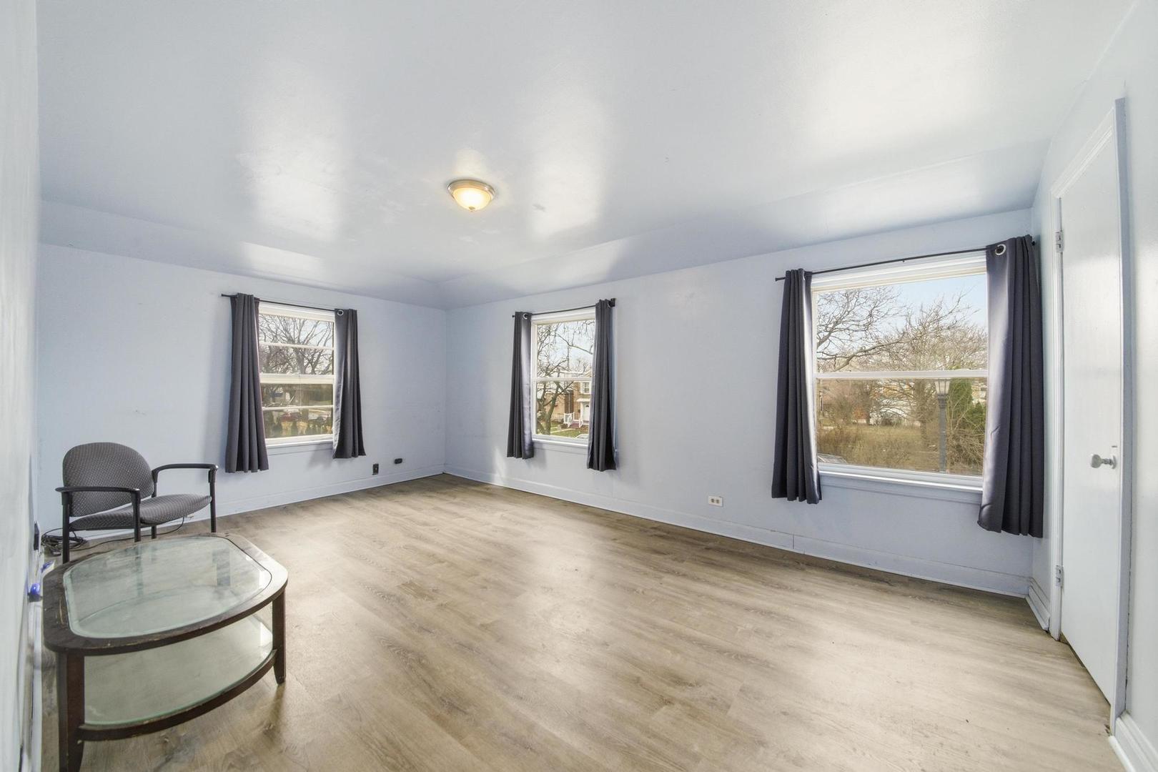 1819 Hartrey Avenue, Evanston, IL