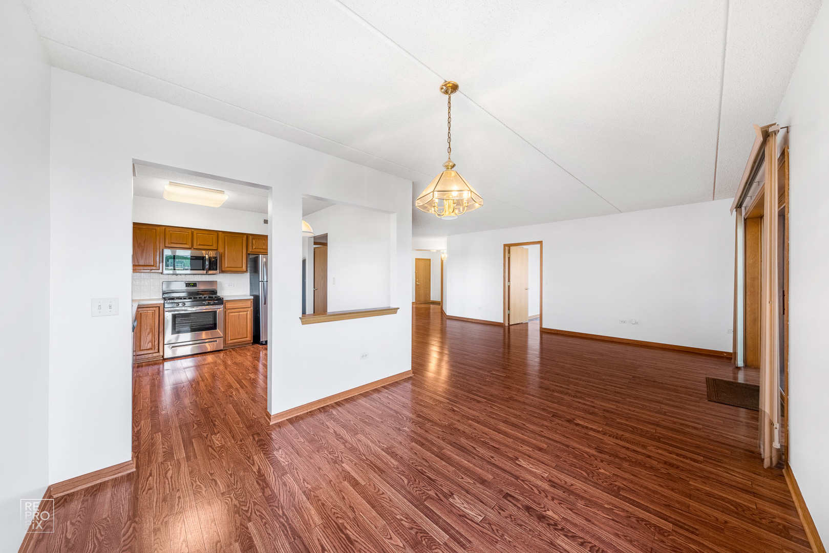 5555 N Cumberland Avenue #711, Chicago, IL