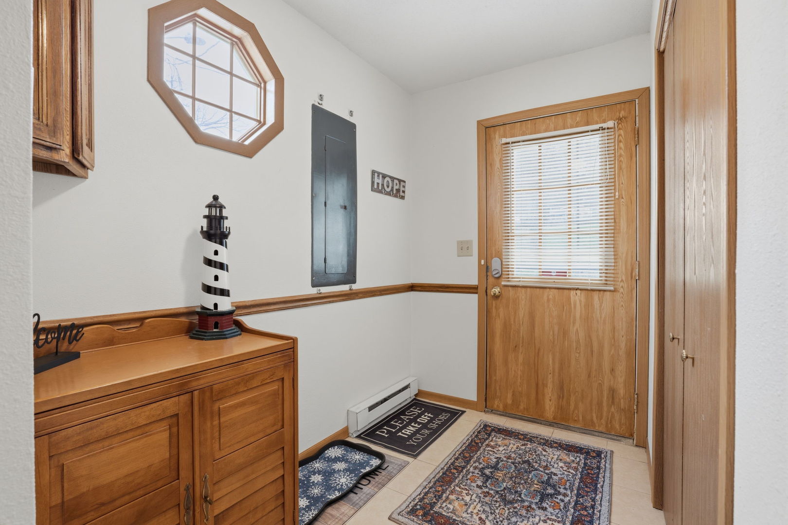 9874 F Avenue, Wapello, IA