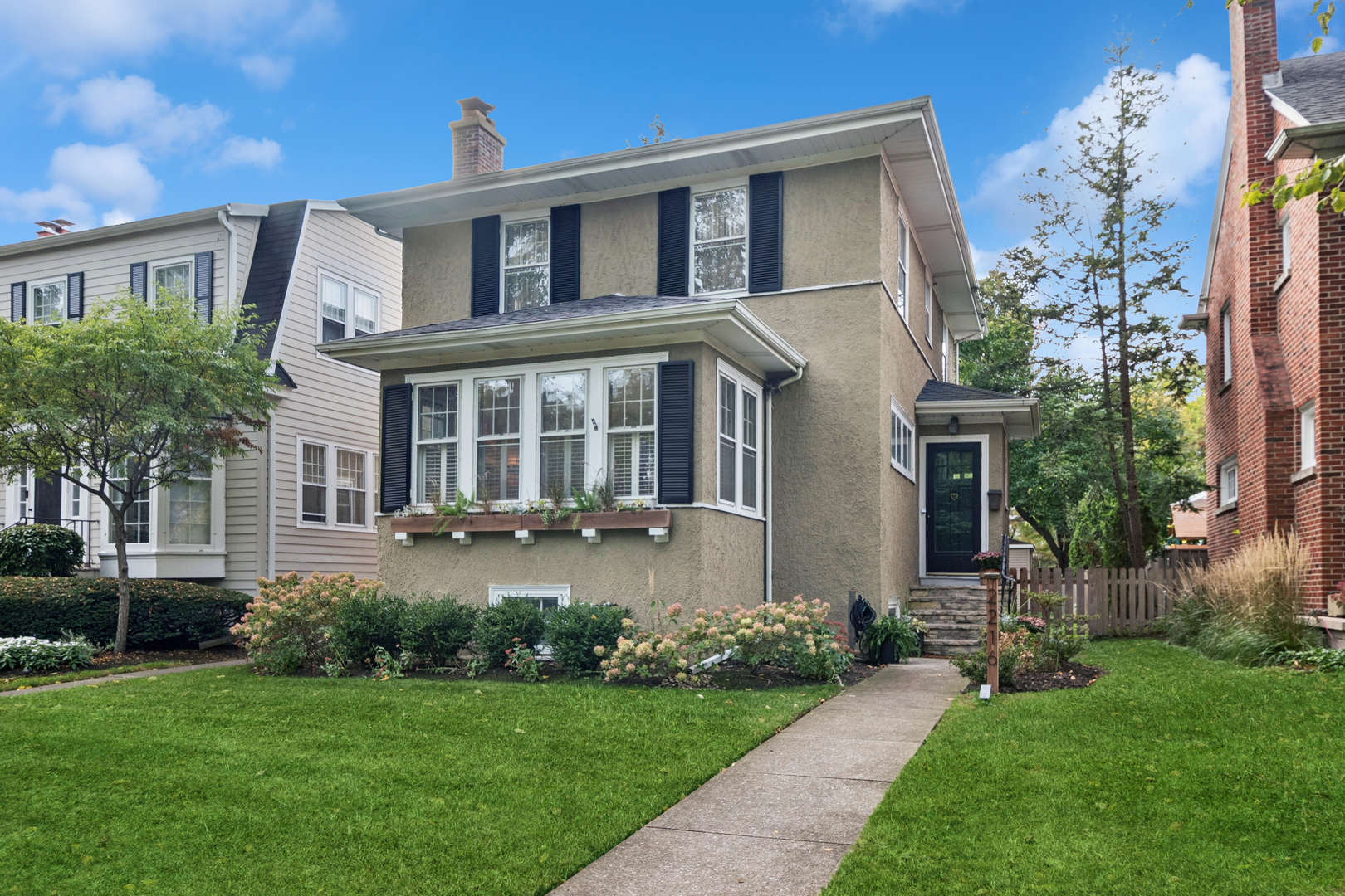 2216 Forestview Road, Evanston, IL
