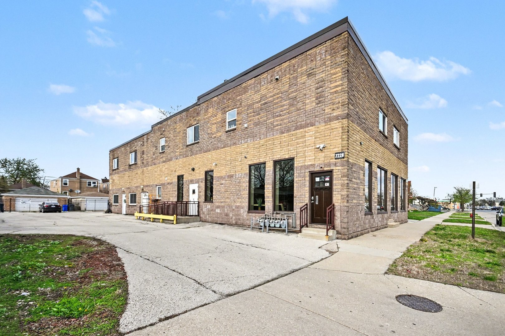 7228 39th Street #2W, Lyons, IL